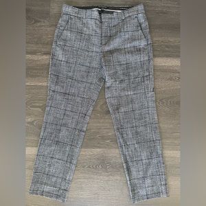 Banana Republic “Avery” straight grey plaid work slacks. Size 4.